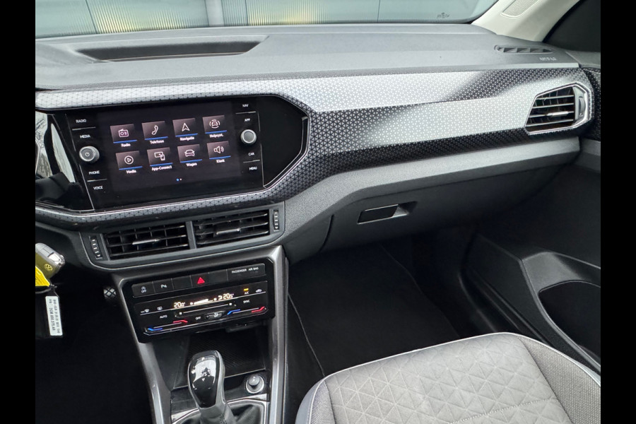 Volkswagen T-Cross 1.0 TSI Automaat Style * Carplay * Side Assist * Full Led * Virtual Cockpit *