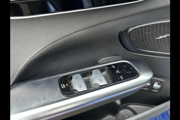 Mercedes-Benz C-Klasse 300 e AMG Line VAN: €45.900,- VOOR: €42.877,- UW EINDEJAARSVOORDEEL: €3.023,- SUPER COMPLEET| PANO| ELEK. TREKHAAK. | ELEK. ACHTERKLEP| ELEK. STOELEN| ADAPTIVE CRUISE|