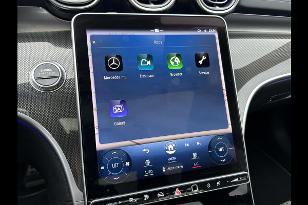 Mercedes-Benz C-Klasse 300 e AMG Line VAN: €45.900,- VOOR: €42.877,- UW EINDEJAARSVOORDEEL: €3.023,- SUPER COMPLEET| PANO| ELEK. TREKHAAK. | ELEK. ACHTERKLEP| ELEK. STOELEN| ADAPTIVE CRUISE|