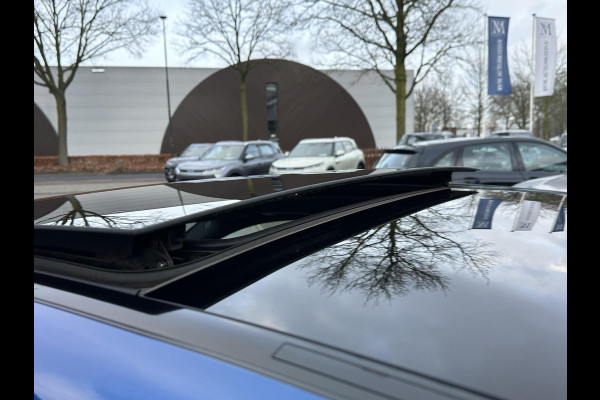 Mercedes-Benz C-Klasse 300 e AMG Line VAN: €45.900,- VOOR: €42.877,- UW EINDEJAARSVOORDEEL: €3.023,- SUPER COMPLEET| PANO| ELEK. TREKHAAK. | ELEK. ACHTERKLEP| ELEK. STOELEN| ADAPTIVE CRUISE|