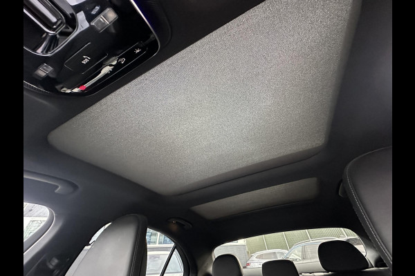 Mercedes-Benz C-Klasse 300 e AMG Line VAN: €45.900,- VOOR: €42.877,- UW EINDEJAARSVOORDEEL: €3.023,- SUPER COMPLEET| PANO| ELEK. TREKHAAK. | ELEK. ACHTERKLEP| ELEK. STOELEN| ADAPTIVE CRUISE|