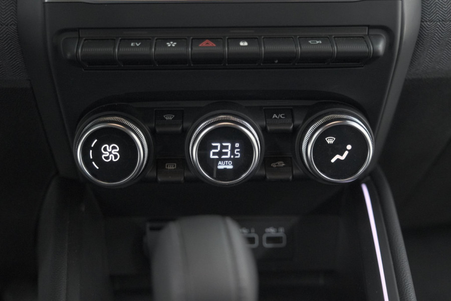 Renault Clio 1.6 E-Tech Full Hybrid 145 techno | 360 Camera | Adaptieve Cruise Control | Dodehoekdetectie | 9.3 Inch Groot Scherm