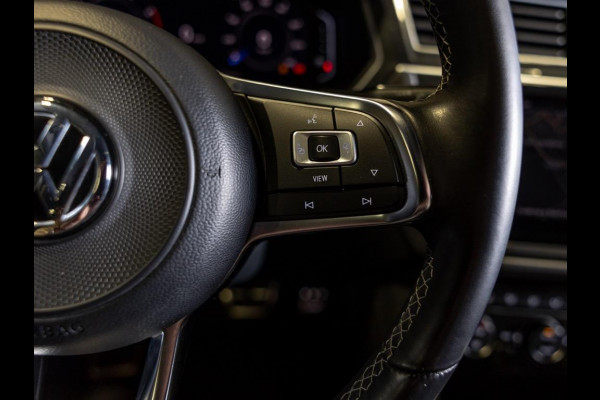 Volkswagen Tiguan 2.0 TSI 4Motion 2x R-Line Blackstyle / 230pk / Panoramadak / Trekhaak / Leder