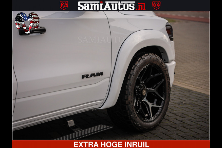Dodge Ram 1500 Limited Night | 5.7 V8 Hemi Full Option | Comfortabele Dubbele Cabine met Royale 5 Zitplaatsen | De Meest Luxe en Volle Pick-Up in zijn Klasse | BPM vrij | Nu Leverbaar uit Voorraad | Voorraad Nr v45lpr