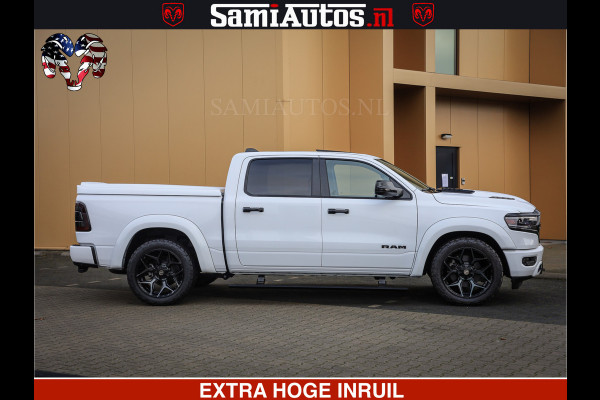 Dodge Ram 1500 Limited Night | 5.7 V8 Hemi Full Option | Comfortabele Dubbele Cabine met Royale 5 Zitplaatsen | De Meest Luxe en Volle Pick-Up in zijn Klasse | BPM vrij | Nu Leverbaar uit Voorraad | Voorraad Nr v45lpr