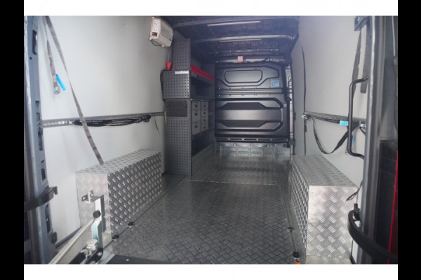 Renault Master T35 2.0 dCi 170PK L3H2 Extra Laadruimte inrichting nr. V110 | Airco | Cruise | Camera | Navi |  Oprijschans | Flitsbalk