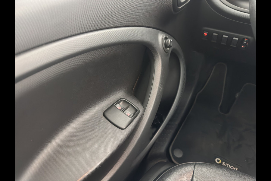 Smart Forfour EQ Essential 18 kWh [ 3-Fase ] {SOH-95%} (INCL.BTW) *FULL-LEATHER | AIRCO | CRUISE | COMFORT-SEATS | 15''ALU*