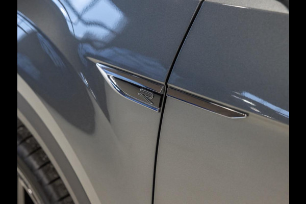 Volkswagen T-Roc 1.5 TSI R-Line Edition / 150pk / Stoel en stuur verwarming / Achteruitrij camera / Keyless /