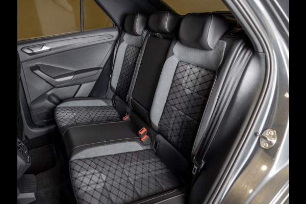 Volkswagen T-Roc 1.5 TSI R-Line Edition / 150pk / Stoel en stuur verwarming / Achteruitrij camera / Keyless /