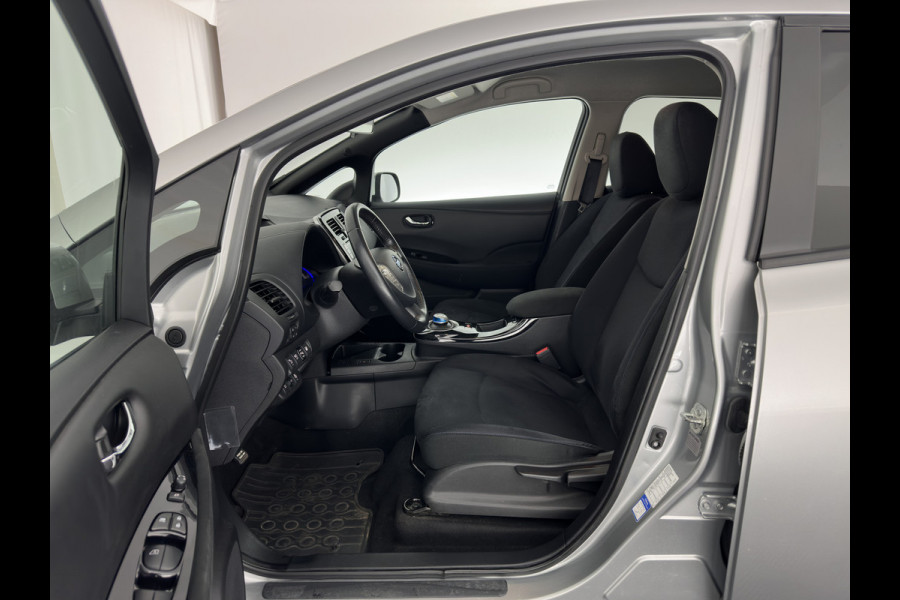 Nissan Leaf Acenta 30 kWh *NAVI-FULLMAP | MICROFIBRE | DAB | CAMERA | ECC | CRUISE | DIGI-COCKPIT | HEATED- COMFORTSEATS | PRIVACY-GLASS | 16"ALU*