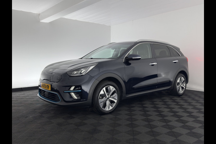 Kia e-Niro ExecutiveLine 64 kWh [ 3-Fase ] {SOH-100%} (INCL-BTW)  Aut.*HEATPUMP | LEATHER | FULL-LED | NAVI-FULLMAP | ADAPTIVE-CRUISE | CAMERA | MEMORY-PACK | LANE-ASSIST | KEYLESS | DIGI-COCKPIT | PRIVACY-GLASS | 17"ALU*