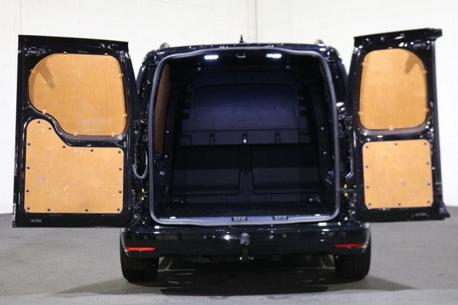 Volkswagen Caddy Cargo 2.0 TDI 122pk First Black Edition Automaat