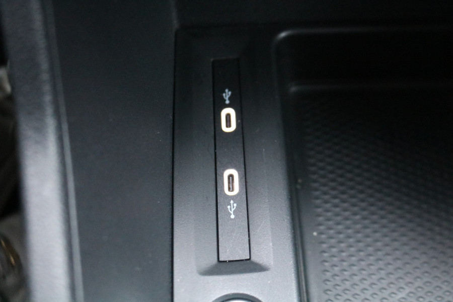 Volkswagen Caddy Cargo 2.0 TDI 122pk First Black Edition Automaat