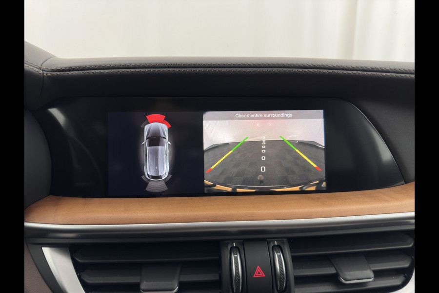 Alfa Romeo Stelvio 2.0 T AWD B-Tech Business Edition Aut. *PANO | LUXURY-LEATHER | XENON | ADAPTIVE-CRUISE | MEMORY-PACK | BLIND-SPOT | HEATED-COMFPRTSEATS | CAMERA | DAB+ | KEYLESS | SHIFT-PADDLES | PRIVACY-GLASS | NAVI-FULLMAP | TOWBAR | 20''