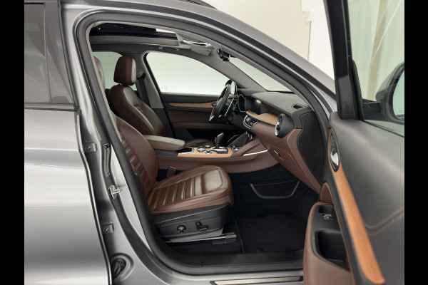 Alfa Romeo Stelvio 2.0 T AWD B-Tech Business Edition Aut. *PANO | LUXURY-LEATHER | XENON | ADAPTIVE-CRUISE | MEMORY-PACK | BLIND-SPOT | HEATED-COMFPRTSEATS | CAMERA | DAB+ | KEYLESS | SHIFT-PADDLES | PRIVACY-GLASS | NAVI-FULLMAP | TOWBAR | 20''