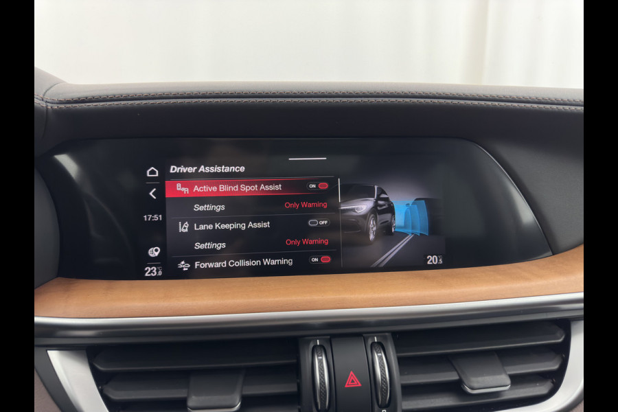 Alfa Romeo Stelvio 2.0 T AWD B-Tech Business Edition Aut. *PANO | LUXURY-LEATHER | XENON | ADAPTIVE-CRUISE | MEMORY-PACK | BLIND-SPOT | HEATED-COMFPRTSEATS | CAMERA | DAB+ | KEYLESS | SHIFT-PADDLES | PRIVACY-GLASS | NAVI-FULLMAP | TOWBAR | 20''