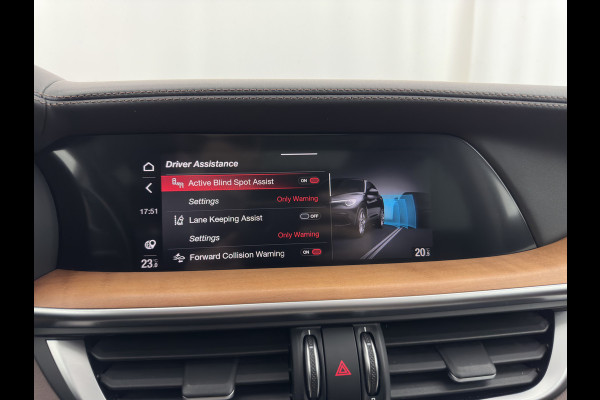 Alfa Romeo Stelvio 2.0 T AWD B-Tech Business Edition Aut. *PANO | LUXURY-LEATHER | XENON | ADAPTIVE-CRUISE | MEMORY-PACK | BLIND-SPOT | HEATED-COMFPRTSEATS | CAMERA | DAB+ | KEYLESS | SHIFT-PADDLES | PRIVACY-GLASS | NAVI-FULLMAP | TOWBAR | 20''