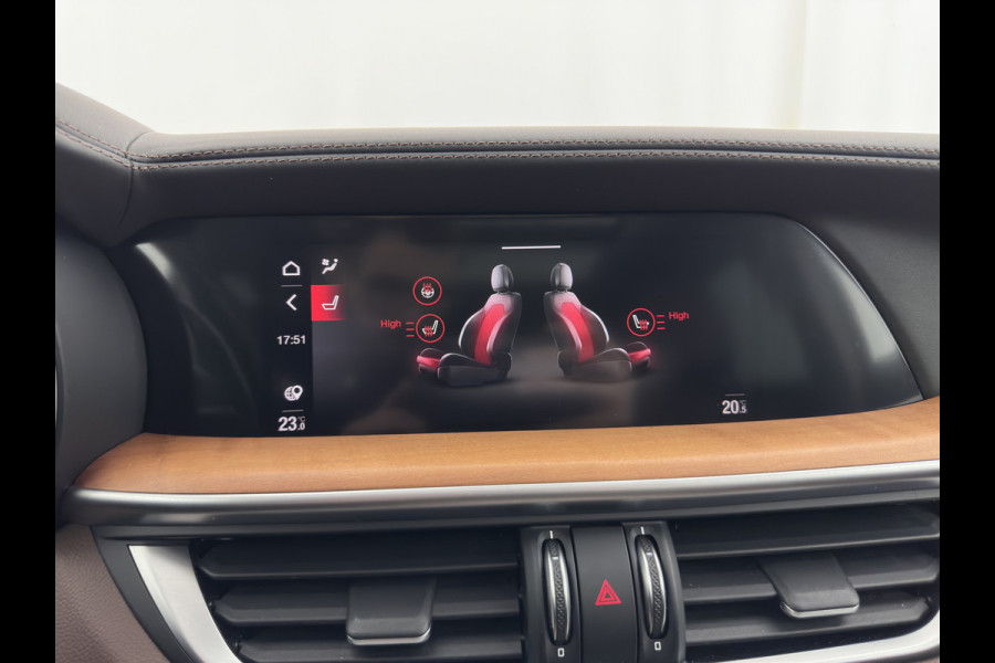 Alfa Romeo Stelvio 2.0 T AWD B-Tech Business Edition Aut. *PANO | LUXURY-LEATHER | XENON | ADAPTIVE-CRUISE | MEMORY-PACK | BLIND-SPOT | HEATED-COMFPRTSEATS | CAMERA | DAB+ | KEYLESS | SHIFT-PADDLES | PRIVACY-GLASS | NAVI-FULLMAP | TOWBAR | 20''