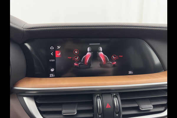 Alfa Romeo Stelvio 2.0 T AWD B-Tech Business Edition Aut. *PANO | LUXURY-LEATHER | XENON | ADAPTIVE-CRUISE | MEMORY-PACK | BLIND-SPOT | HEATED-COMFPRTSEATS | CAMERA | DAB+ | KEYLESS | SHIFT-PADDLES | PRIVACY-GLASS | NAVI-FULLMAP | TOWBAR | 20''