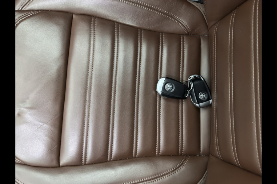 Alfa Romeo Stelvio 2.0 T AWD B-Tech Business Edition Aut. *PANO | LUXURY-LEATHER | XENON | ADAPTIVE-CRUISE | MEMORY-PACK | BLIND-SPOT | HEATED-COMFPRTSEATS | CAMERA | DAB+ | KEYLESS | SHIFT-PADDLES | PRIVACY-GLASS | NAVI-FULLMAP | TOWBAR | 20''