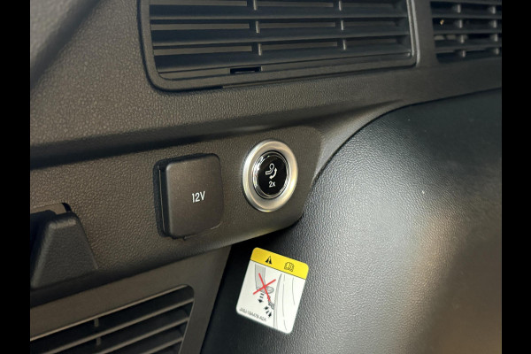 Ford Kuga 2.5 PHEV ST-Line 243pk| Nieuw Model! | Wegklapbare Trekhaak | Winter Pack | 2.100kg Trekgewicht