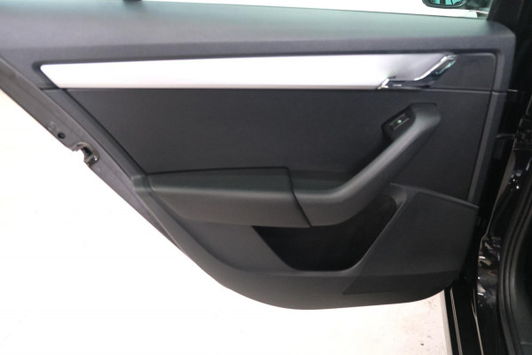 Škoda Octavia Combi 1.0 TSI Greentech Business Edition - N.A.P. Airco, Cruise, PDC, Navi, Trekhaak.