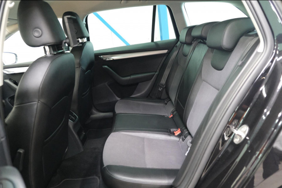 Škoda Octavia Combi 1.0 TSI Greentech Business Edition - N.A.P. Airco, Cruise, PDC, Navi, Trekhaak.