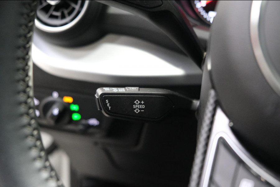 Audi Q2 35 TFSI S Edition 2x S-Line Automaat - N.A.P. Airco, Cruise, PDC, Navi, Trekhaak.