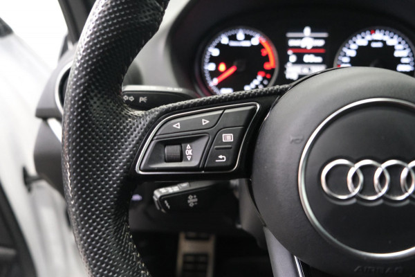 Audi Q2 35 TFSI S Edition 2x S-Line Automaat - N.A.P. Airco, Cruise, PDC, Navi, Trekhaak.