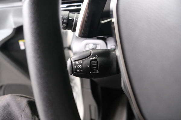 Peugeot Partner 1.5 BlueHDI Premium Automaat - N.A.P. Airco, Cruise, Navi, PDC.