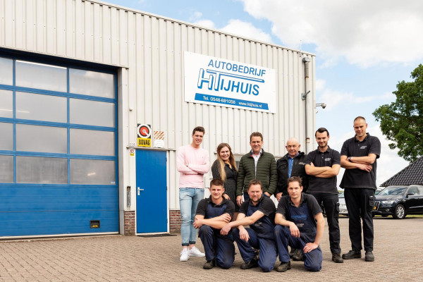 Peugeot Partner 1.5 BlueHDI Premium Automaat - N.A.P. Airco, Cruise, Navi, PDC.