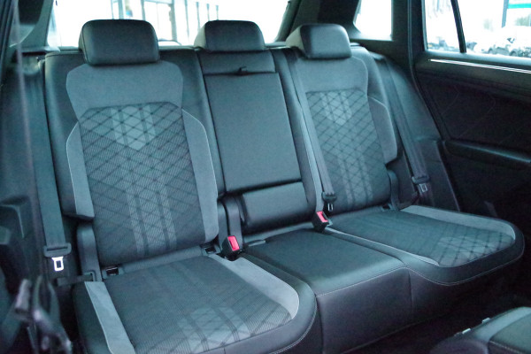 Volkswagen Tiguan 1.4 TSI eHybrid 245 PK R-Line Business+ PHEV, Panoramadak, Adap. Cruise Control, Camera