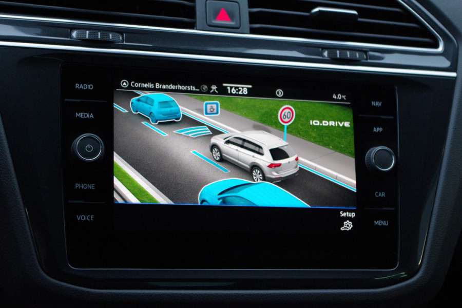 Volkswagen Tiguan 1.4 TSI eHybrid 245 PK R-Line Business+ PHEV, Panoramadak, Adap. Cruise Control, Camera