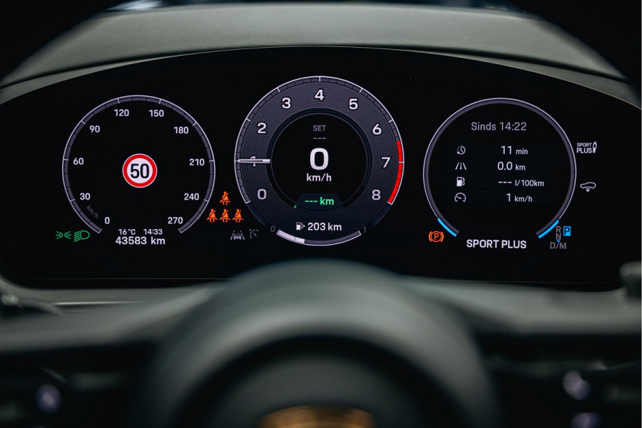 Porsche Cayenne 3.0 E-Hybrid | Pano |  stoelverwarming | Sport Chrono | 360 camera |