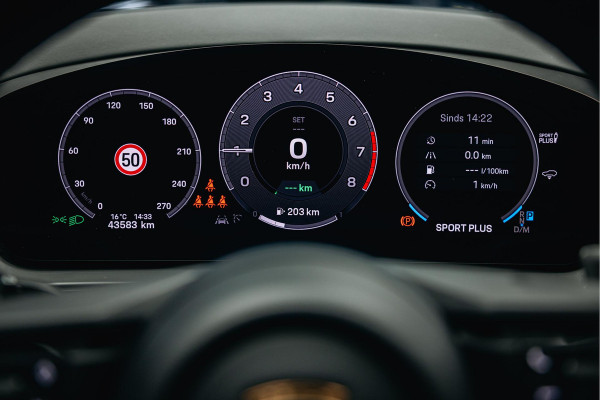 Porsche Cayenne 3.0 E-Hybrid | Pano |  stoelverwarming | Sport Chrono | 360 camera |