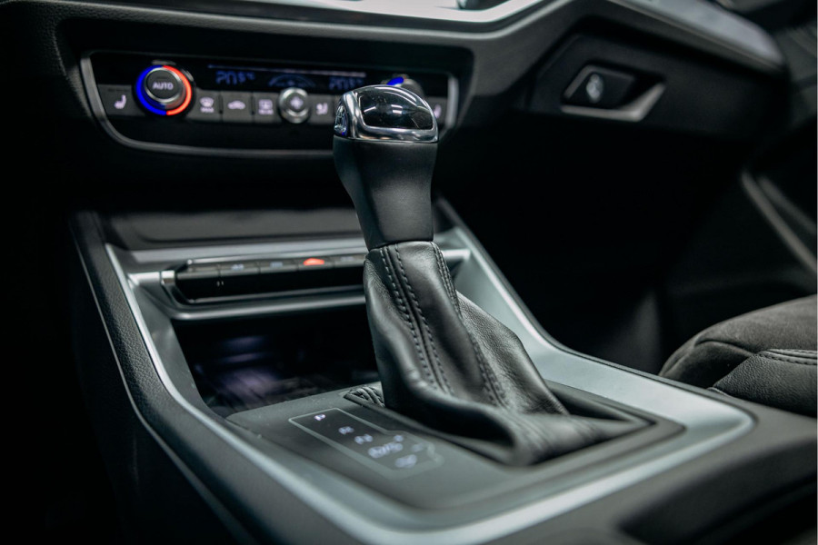 Audi Q3 40 TFSI quattro S Line Pro Line S | Quattro | Stoel- & stuurwiel verwarming | Achteruitrijcamera |