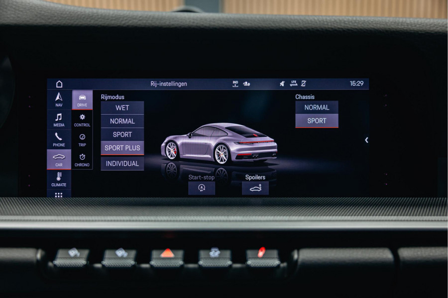 Porsche 911 3.0 Carrera 4 | Sport chrono | verwarmde en verkoelde sportstoelen | schuif-/kanteldak |