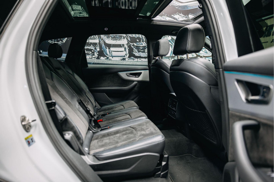 Audi Q7 55 TFSI e quattro Pro Line | Pano | Trekhaak | Luchtvering | B/O | 360 camera |