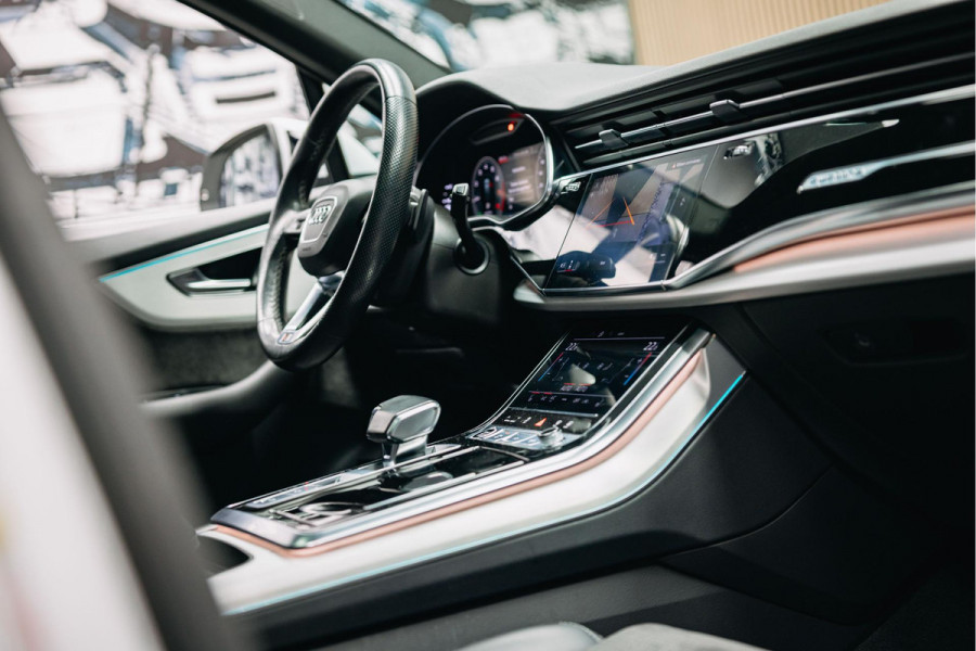 Audi Q7 55 TFSI e quattro Pro Line | Pano | Trekhaak | Luchtvering | B/O | 360 camera |