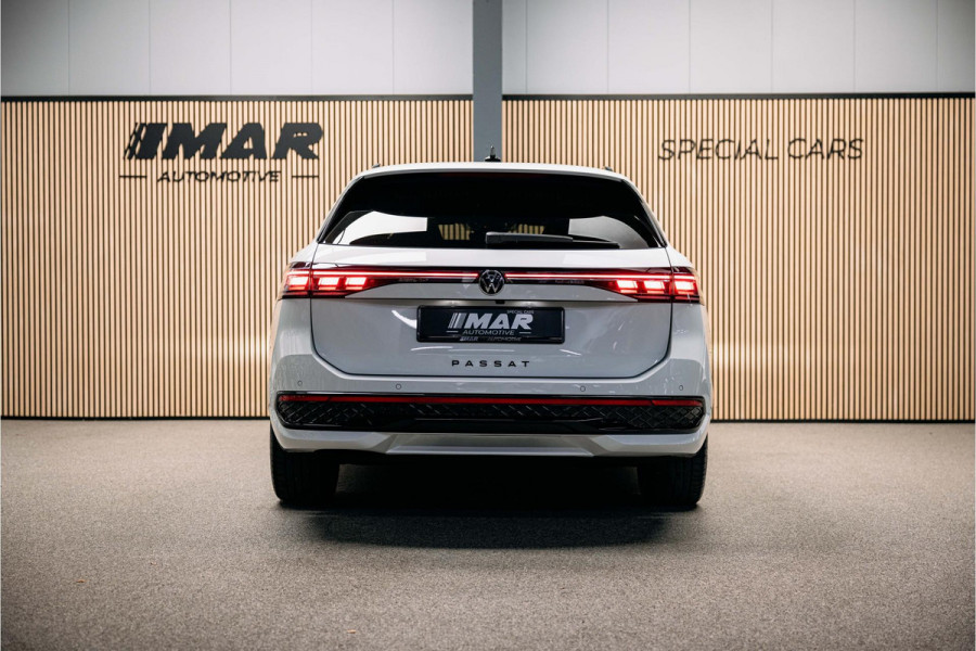 Volkswagen Passat R-Line Diesel | Trekhaak | Pano | Head-up | Stoelmassage |