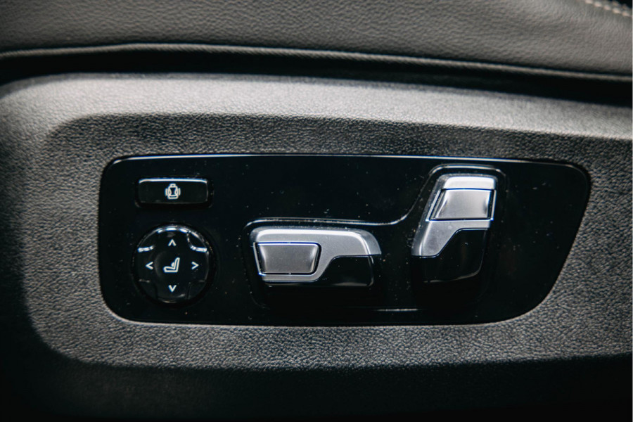 BMW X5 xDrive45e High Executive | Pano | Trekhaak | Luchtvering  | Stoelverwarming |