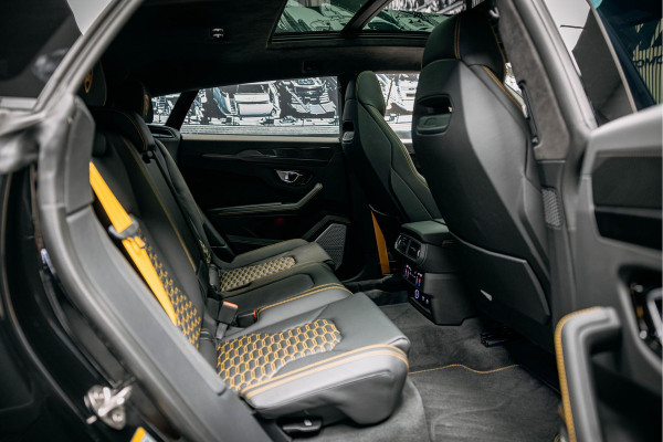 Lamborghini Urus 4.0 V8 S | Urus S | BTW | Akrapovic | Luchtvering | Geel stiksel pakket |