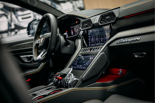 Lamborghini Urus 4.0 V8 S | Urus S | BTW | Akrapovic | Luchtvering | Geel stiksel pakket |
