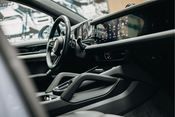 Porsche Cayenne Coupé 3.0 E-Hybrid | Sport Chrono | Trekhaak | Sportuitlaat | 360 camera |