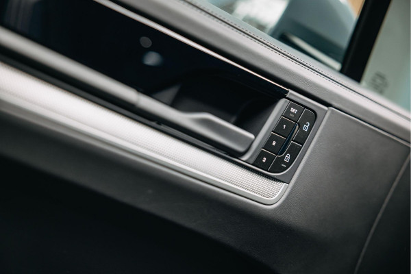 Porsche Cayenne Coupé 3.0 E-Hybrid | Sport Chrono | Trekhaak | Sportuitlaat | 360 camera |