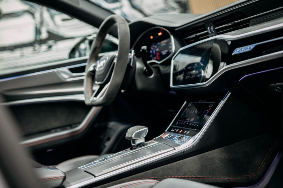 Audi RS6 Avant RS 6 TFSI quattro | Beton grijs matte | 23 inch Vossen HF7 | Keramisch | Pano |