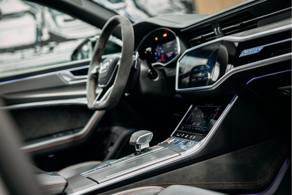 Audi RS6 Avant RS 6 TFSI quattro | Beton grijs matte | 23 inch Vossen HF7 | Keramisch | Pano |