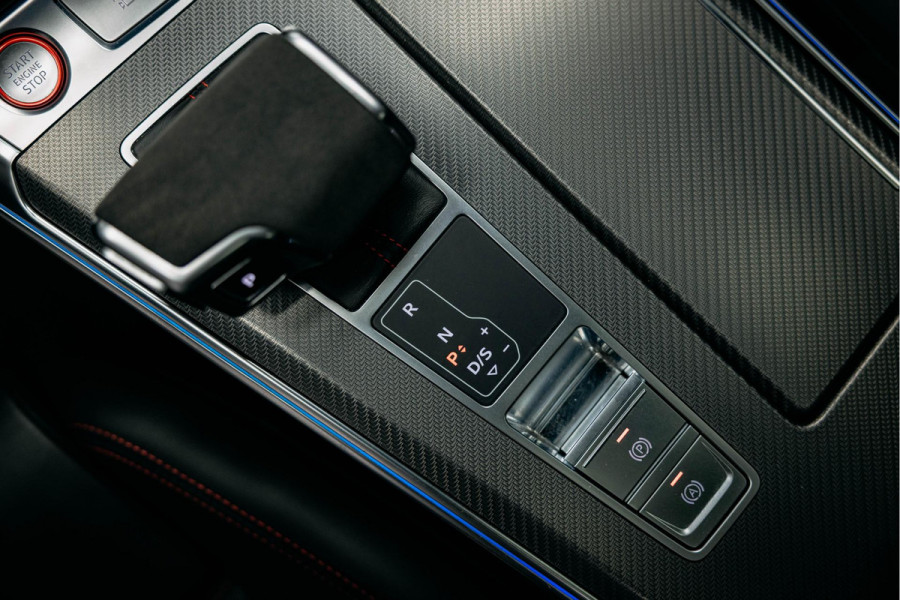 Audi RS6 Avant RS 6 TFSI quattro | Beton grijs matte | 23 inch Vossen HF7 | Keramisch | Pano |