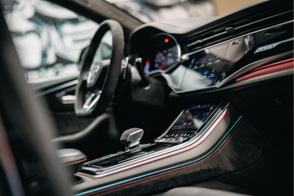 Audi RSQ8 4.0 TFSI quattro | B/ 3D | Carbon interieur en exterieur | Vossen | Rode Stiksels | Trekhaak |