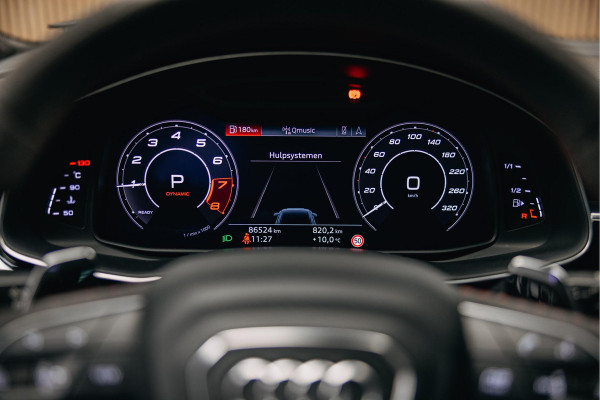 Audi RSQ8 4.0 TFSI quattro | B/ 3D | Carbon interieur en exterieur | Vossen | Rode Stiksels | Trekhaak |